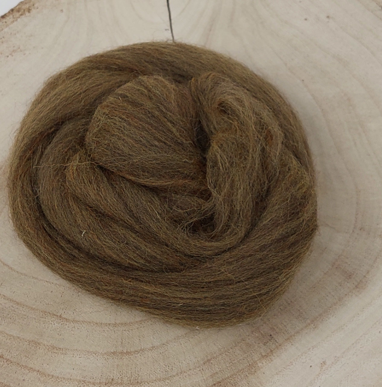 Lana Cardata / Marrone